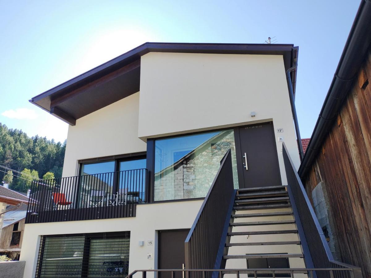 プラート・アッロ・ステルヴィオHaus Am Brunnenアパートメント エクステリア 写真